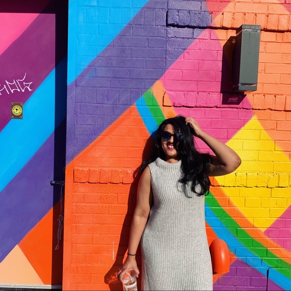 MEET YOUR SELLER! ππ½ππ½ - Picture 1 of 5